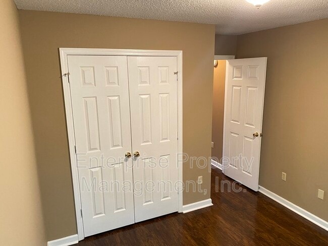 Building Photo - 6496 Amberwood Cove