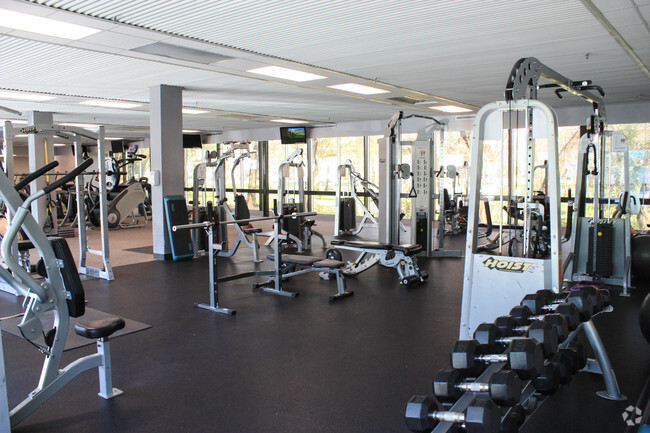 Fitness Center - Bayou Park Apartments