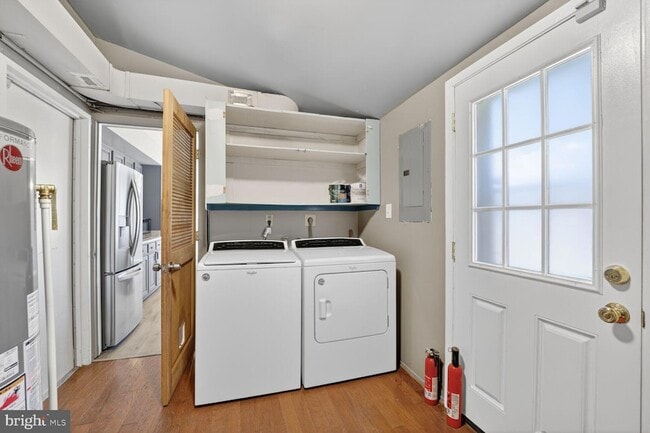 Building Photo - 1405 Pennington Ln