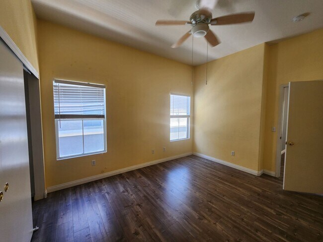 Building Photo - Cozy Condo in the Heart of Green Valley