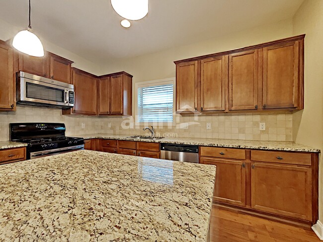 Building Photo - 252 Ascott Lane