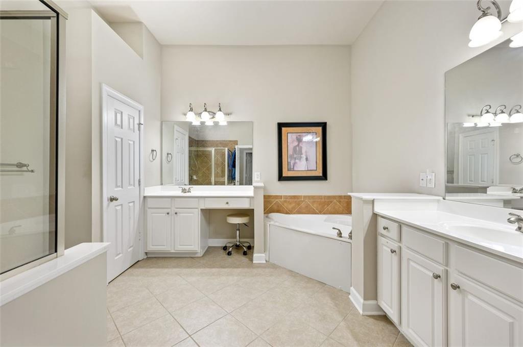 Building Photo - 3449 Kiveton Dr