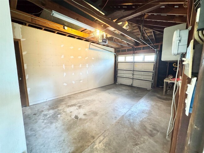 Building Photo - 13935 St Marys Ln
