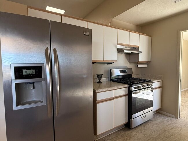 Building Photo - 7200 Whippoorwill Ln NE