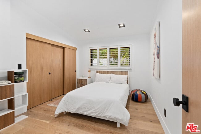 Building Photo - 23283 Erwin St