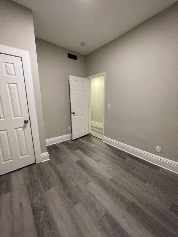 Building Photo - 1715 Kinney Ave