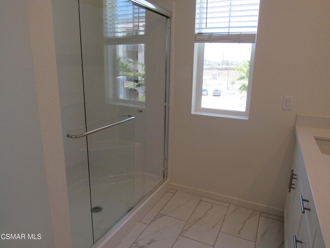 Building Photo - 527 Winchester Dr