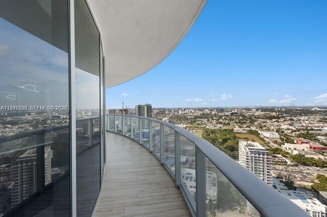 Building Photo - 488 NE 18th St