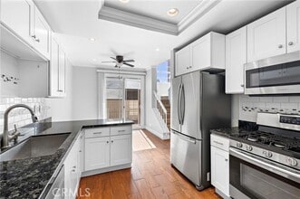 Building Photo - 28 Vía Esperanza