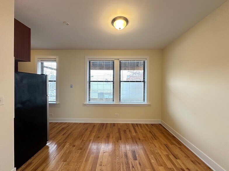 Building Photo - 343 Park Ave