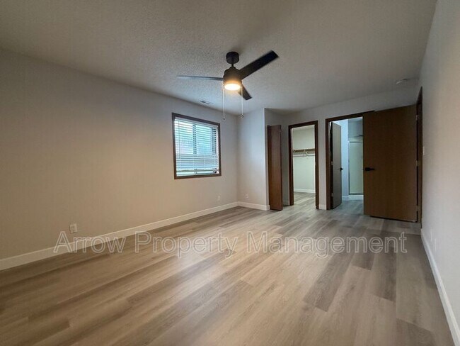Building Photo - 2384 N 44th St