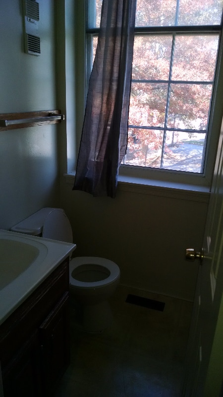 Building Photo - 160 N York St