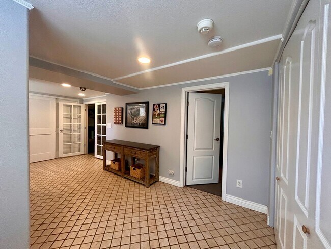 Building Photo - $0 DEPOSIT OPTION. 3BED/2BATH CHARMING HOM...