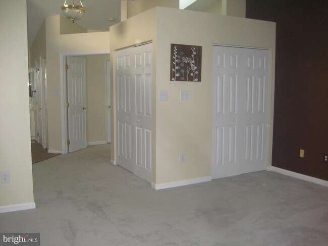 Building Photo - 19545 Caravan Dr