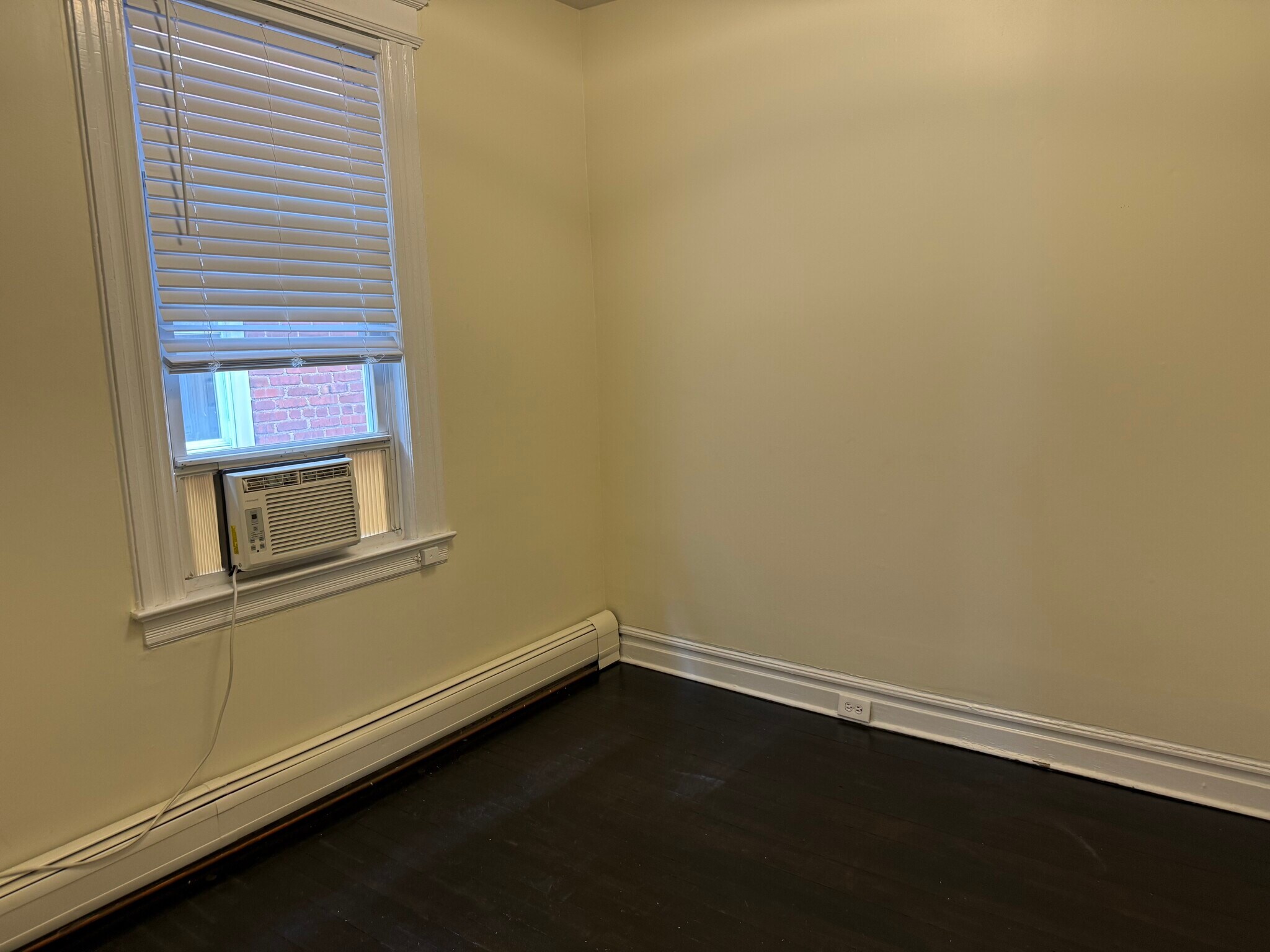 Building Photo - 353 Millburn Ave