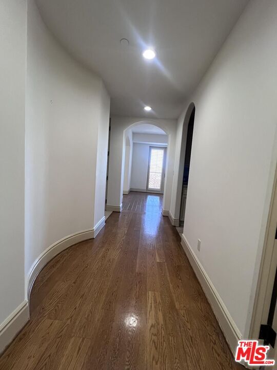 Building Photo - 137 S Spalding Dr