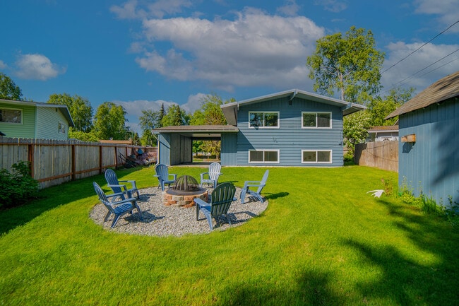 Building Photo - 4801 Canterbury Way