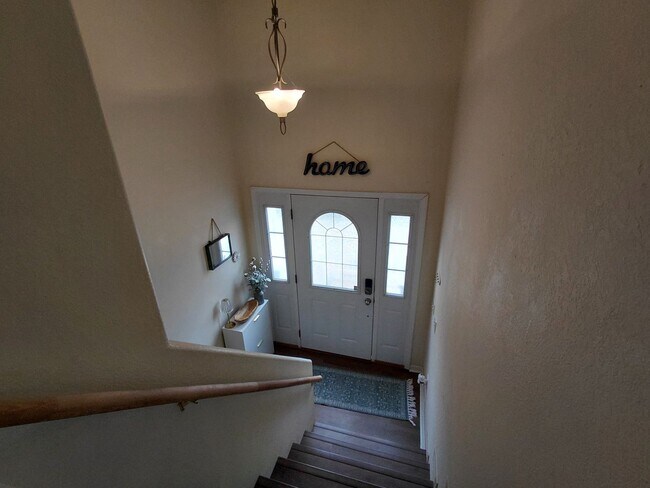 Building Photo - 21079 Hideaway Ln