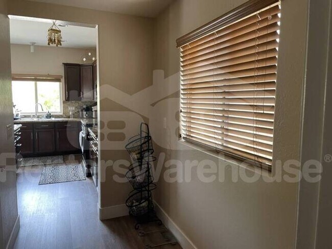 Building Photo - North Phoenix 4bed 2.5ba 2car POOL Oasis