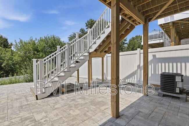 Building Photo - 2624 Front Shed Dr