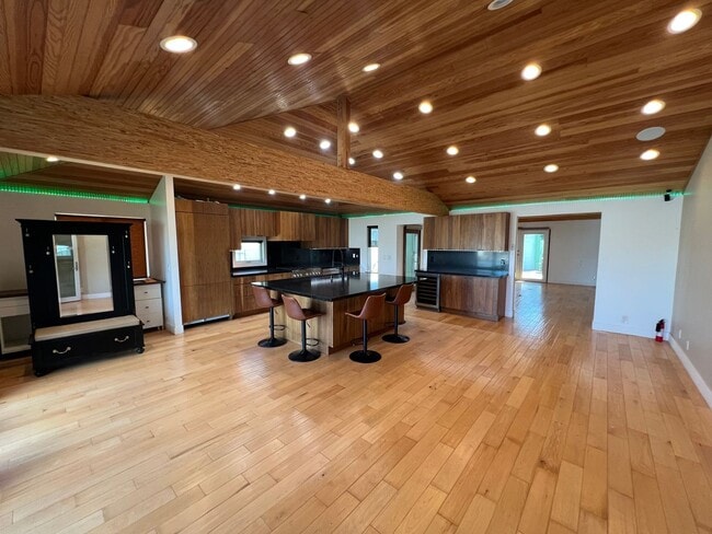 Building Photo - Comfort Meets Style in This Updated Kentwood Home