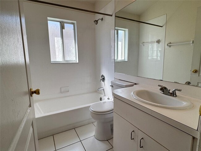 Building Photo - 210 Chardonnay Pl