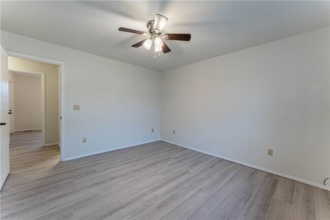 Building Photo - 317 Copper Oaks Dr