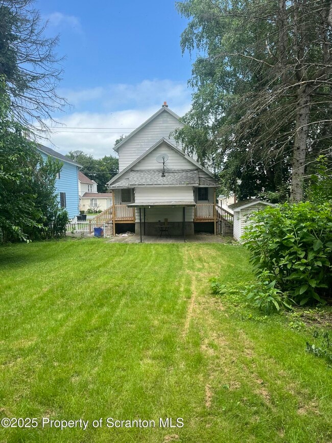 Building Photo - 161 E Parker St