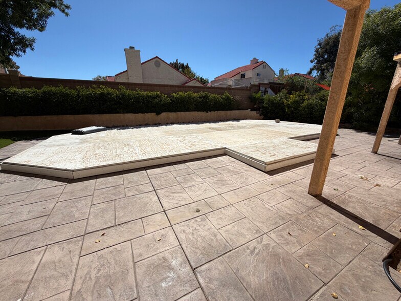 Building Photo - 4112 Lexington Ct