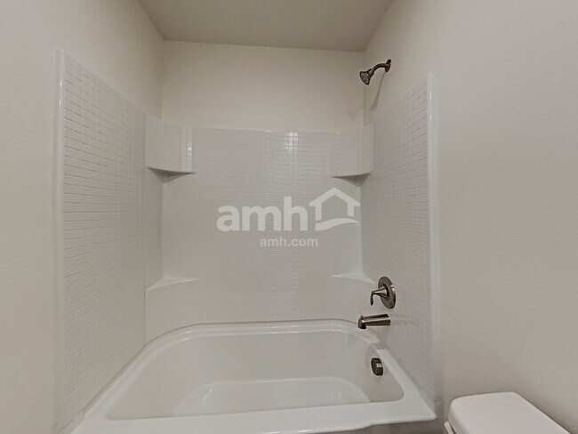 Building Photo - 1626 192nd St Ct E