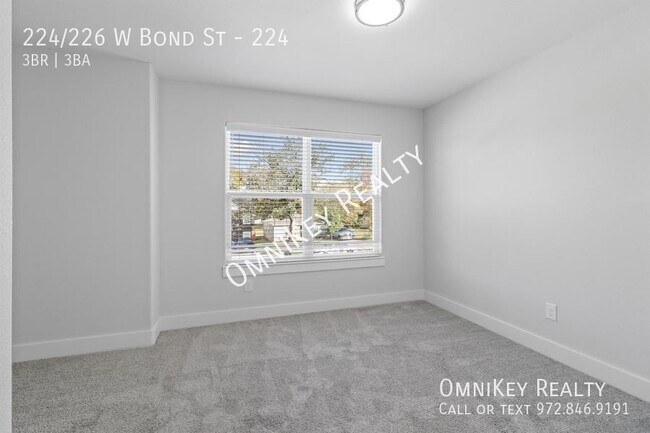 Building Photo - 224/226 W Bond St-224