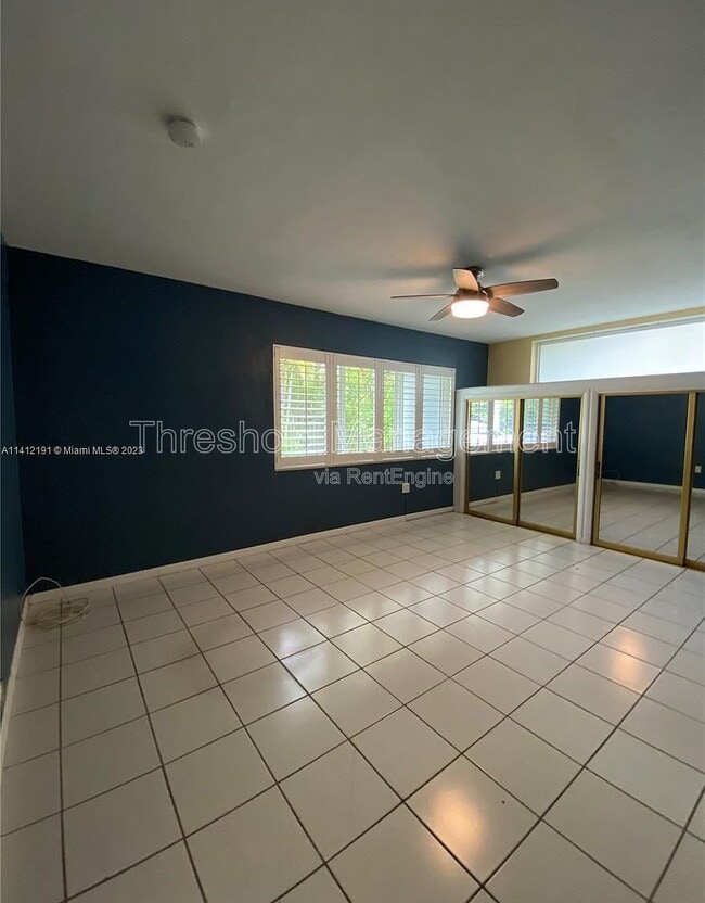 Building Photo - 6910 SW 64th Ave