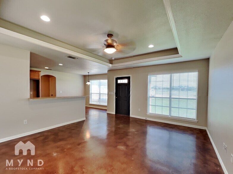 Building Photo - 102 Jolin Ln