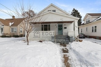 Building Photo - 1640 Wendler Ave SW