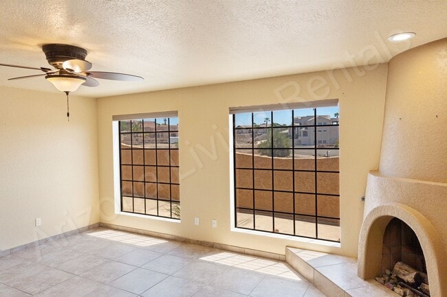 Building Photo - SPECIAL...FIRST 2 WEEKS FREE!!!