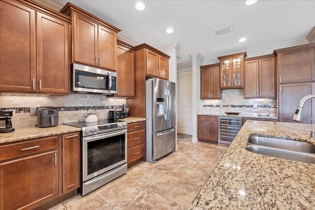 Building Photo - 14422 Maysville Cir