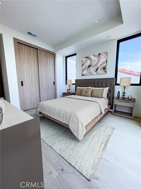 Building Photo - 404 16th St