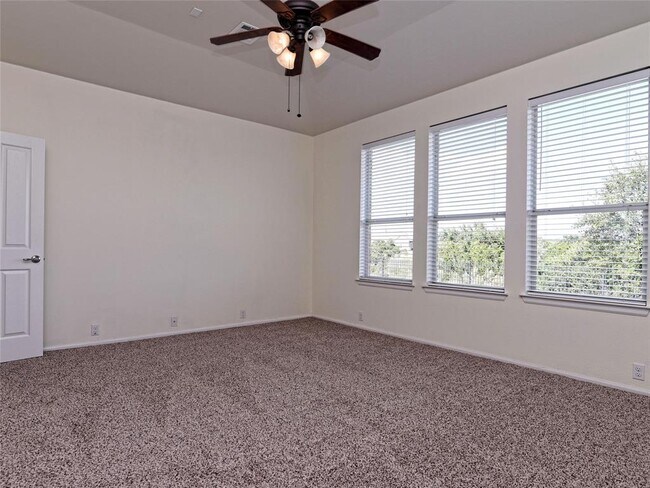 Building Photo - 133 Rain Lily Cir