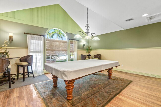 Building Photo - 1125 Crystal Way
