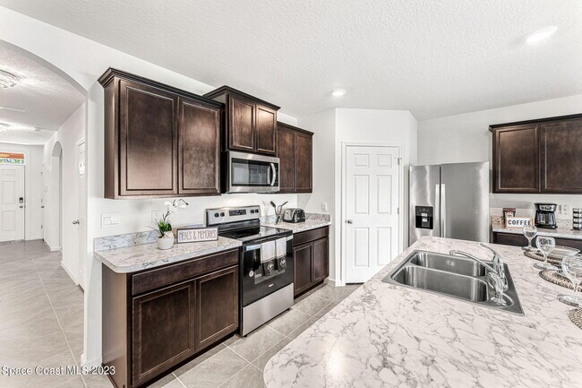 Building Photo - 2309 Jupiter Blvd SW