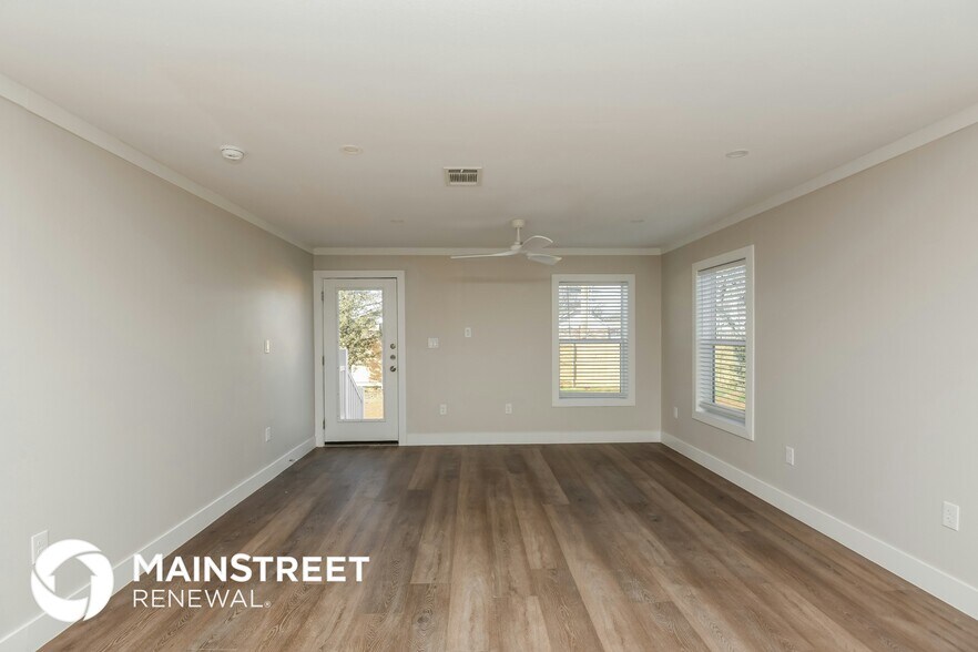 Building Photo - 2120 Belzise Terrace