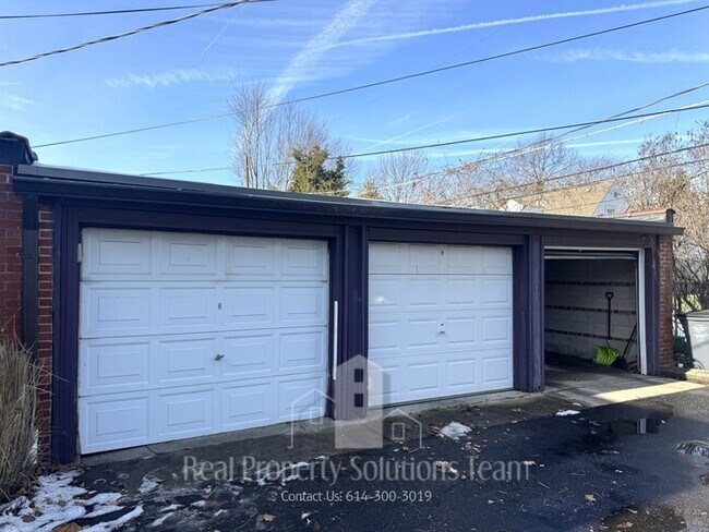 Building Photo - COMING SOON Condo in UA School District!