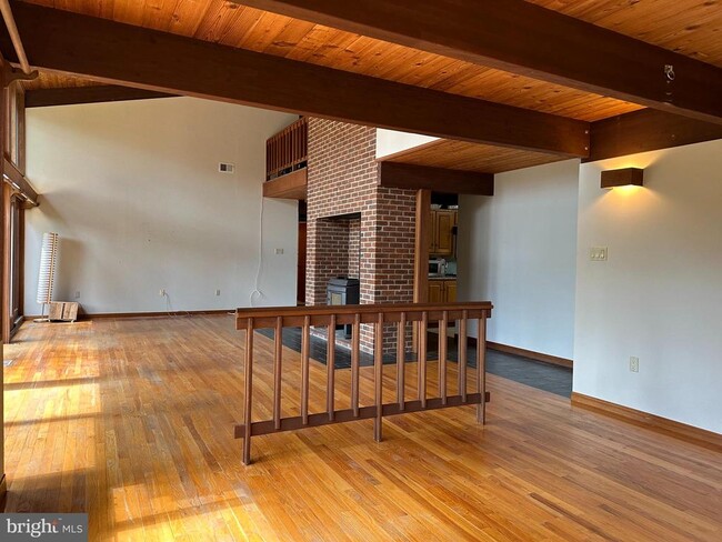Building Photo - 6022 Munson Hill Rd