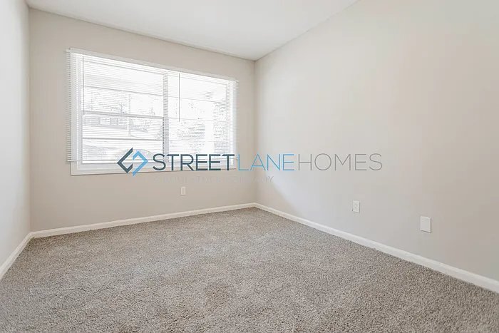 Building Photo - 3040 Foresthill Dr