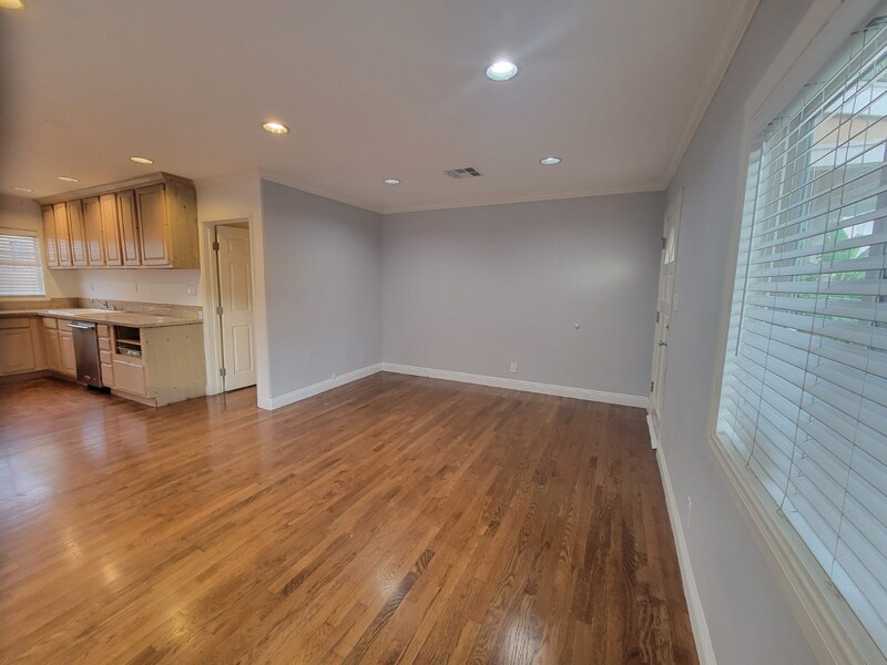 Building Photo - 17565 Bullock St