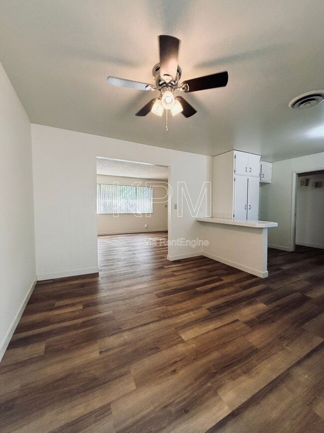 Building Photo - 8446 N El Dorado St