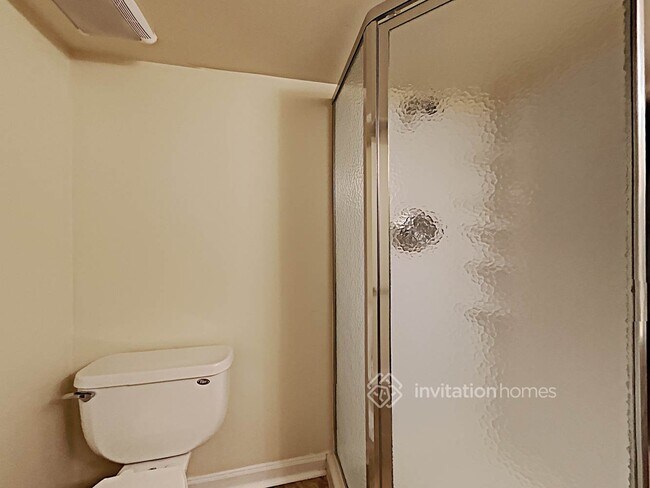 Building Photo - 334 Martin Dr