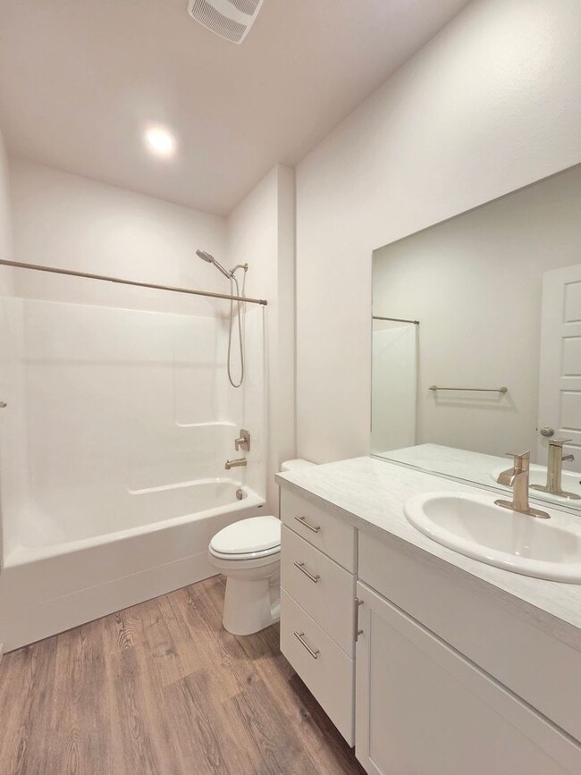 Building Photo - $2,695 - 4 Bed / 2 Bath Beautiful Newer Construction Home in Cheney
