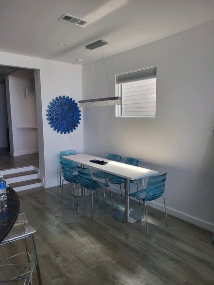 Building Photo - 5411 Gulf Dr