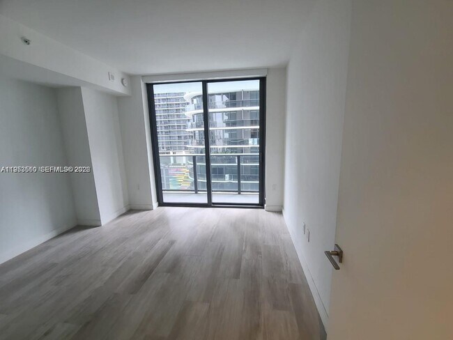 Building Photo - 55 SW 9th St